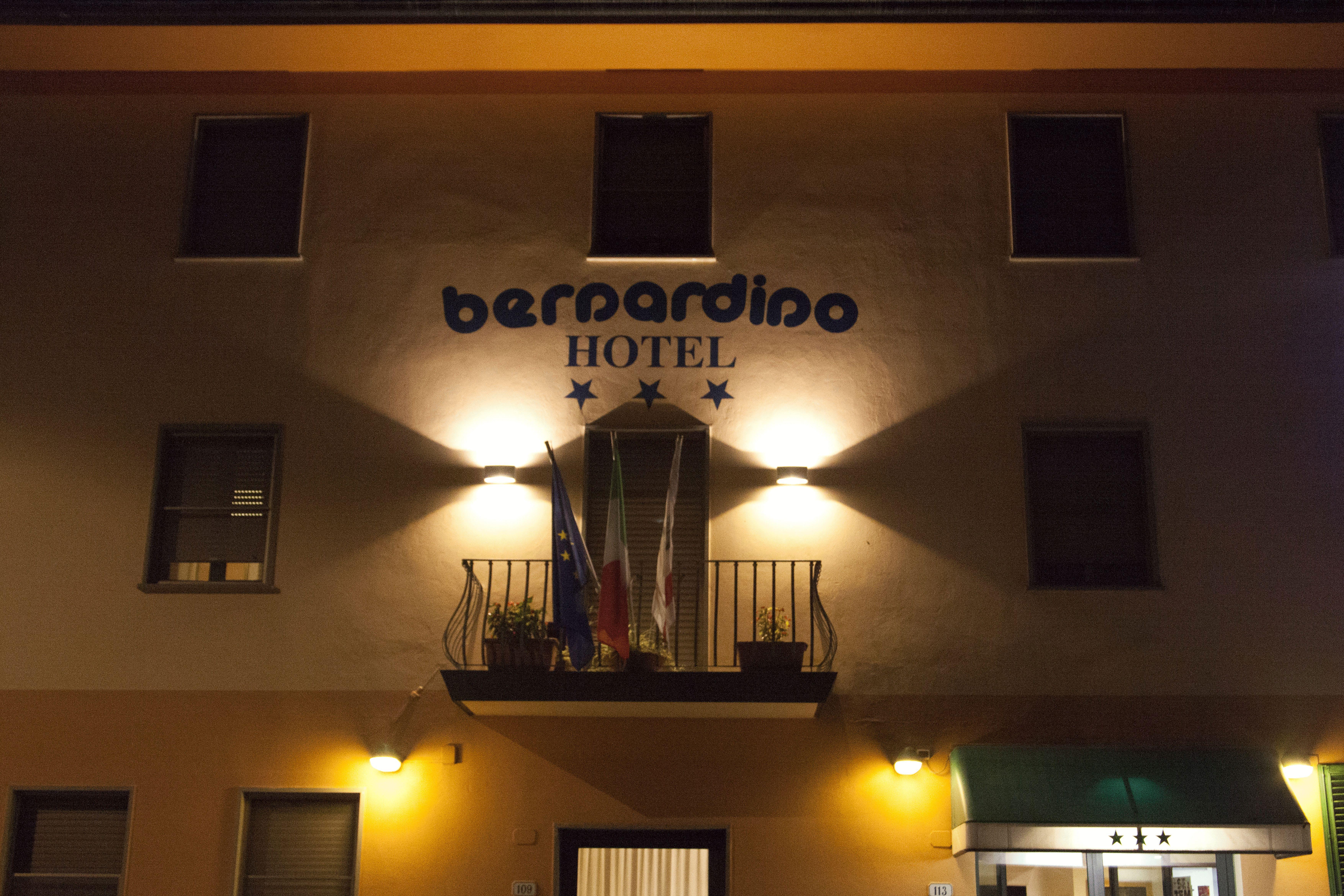 Hotel Bernardino Lucca Exteriör bild